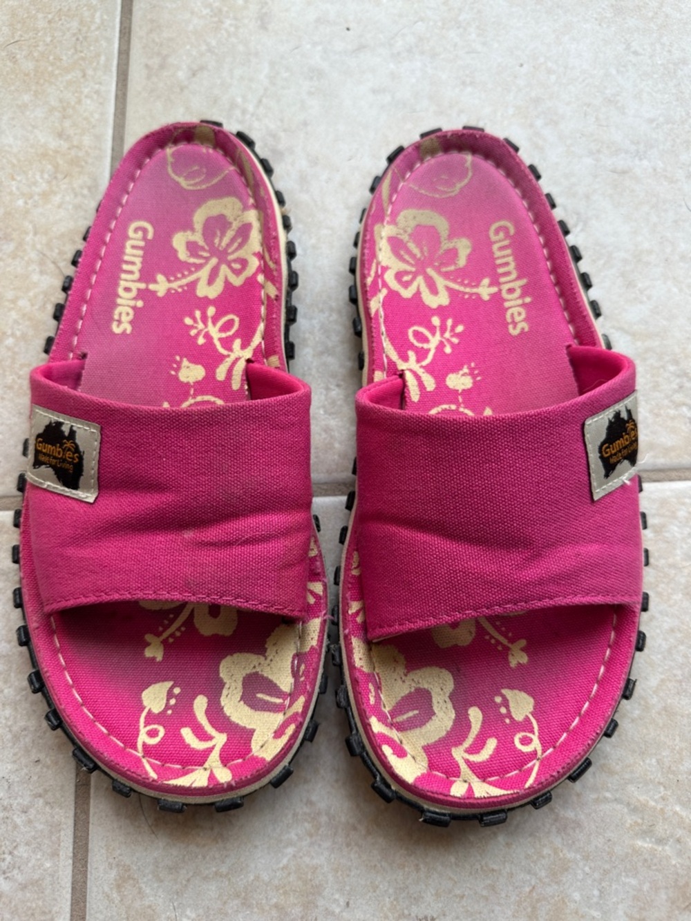 Gumbies Slip On Shoes Flip Flop/ Sandals Sz 5/6 Pink